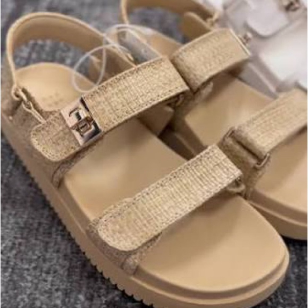 A New Day Jonie Sandals - Picture 2 of 2